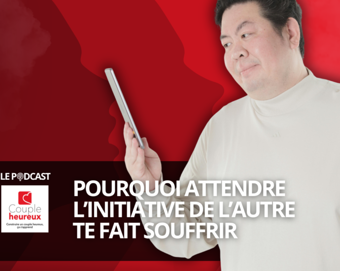 homme qui regarde un écran de tablette